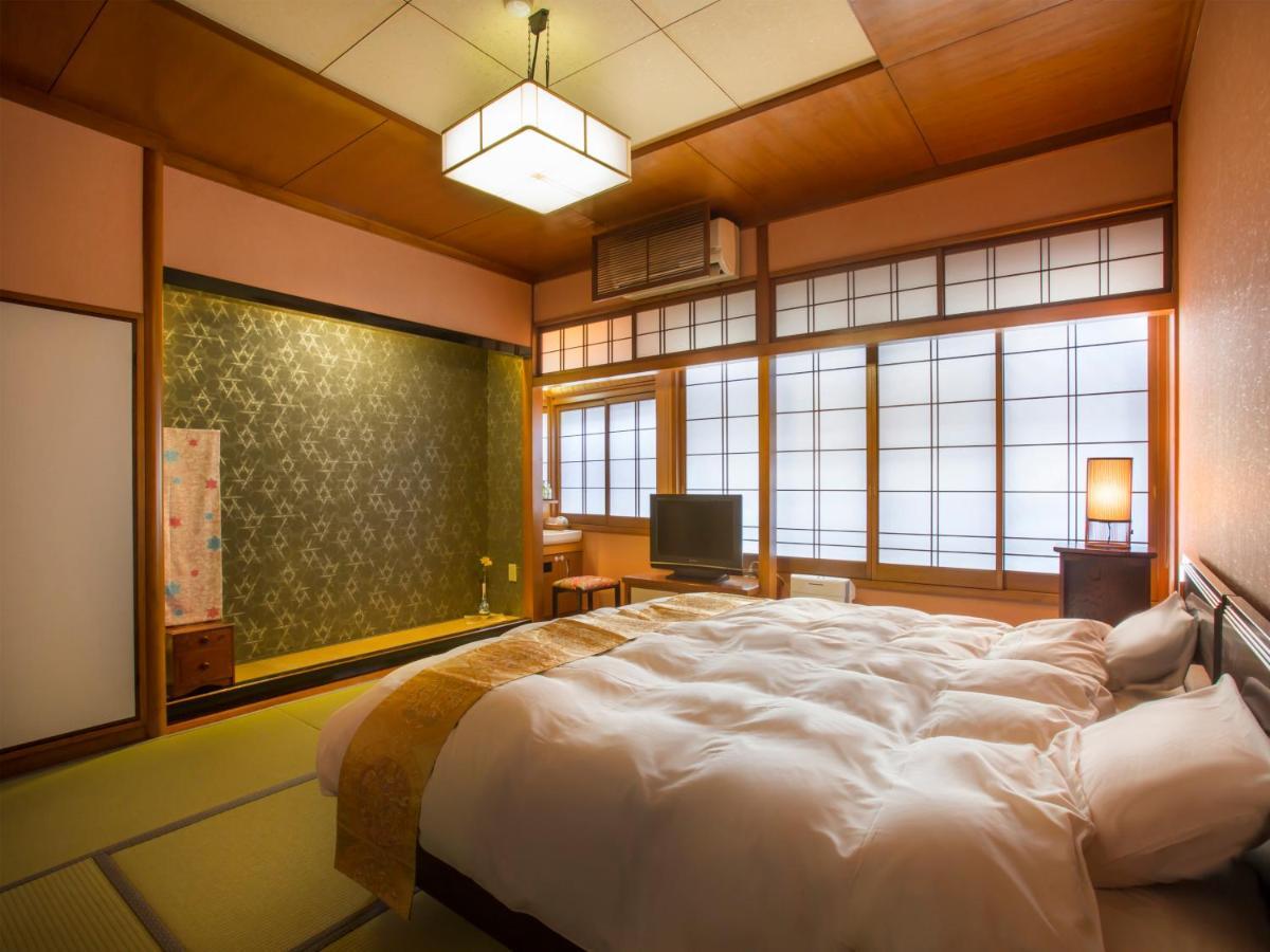 Kinosaki Onsen Hanakouji Saigetsu Тойоока Екстер'єр фото