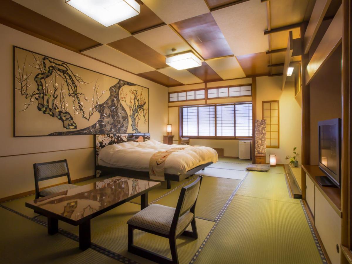 Kinosaki Onsen Hanakouji Saigetsu Тойоока Екстер'єр фото