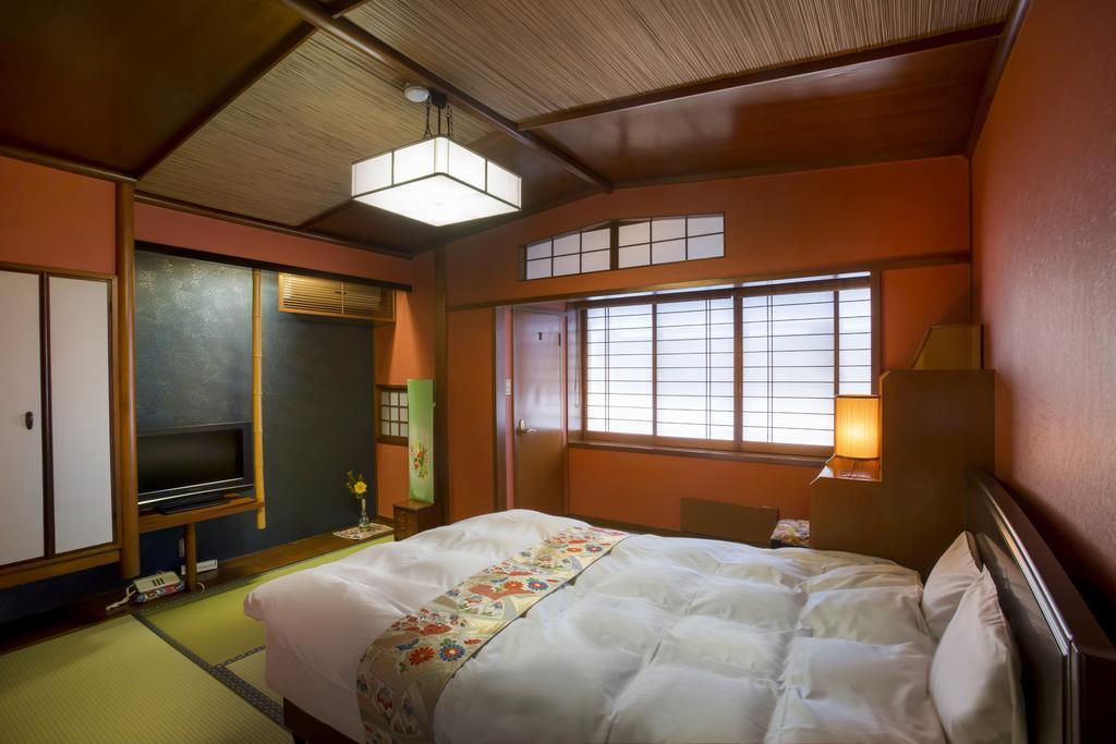 Kinosaki Onsen Hanakouji Saigetsu Тойоока Екстер'єр фото